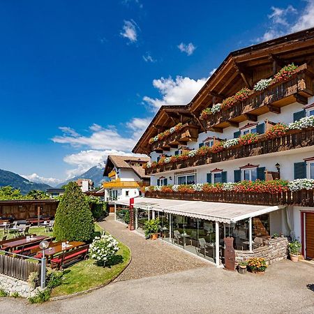 Hotel Stefanie Тироло Экстерьер фото